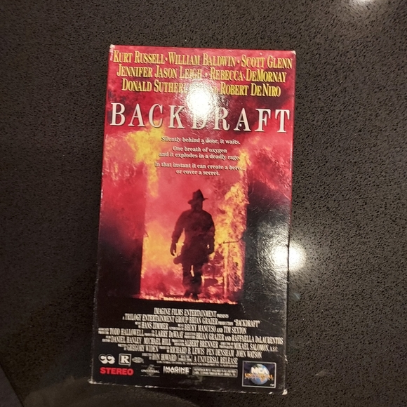 BACKDRAFT VHS MOVIE - Picture 1 of 3